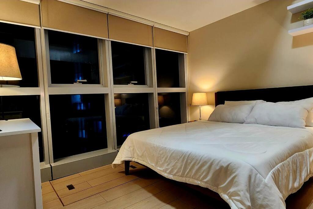 Casa Antonio At Uptown Parksuites Tower One Bgc 马尼拉 外观 照片