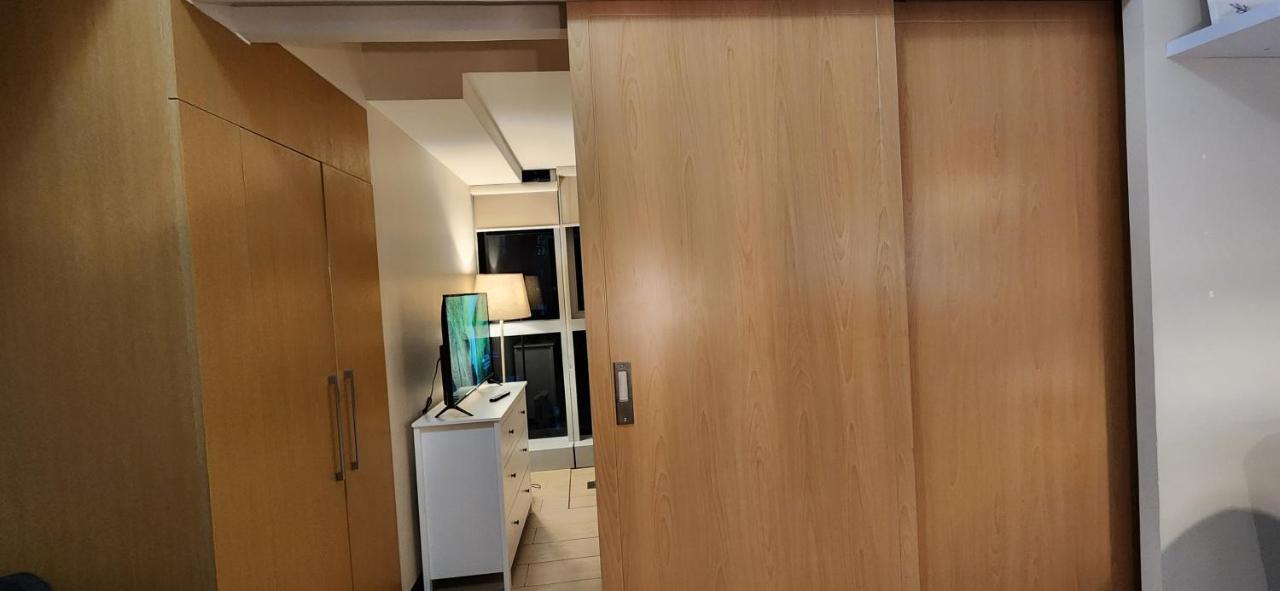 Casa Antonio At Uptown Parksuites Tower One Bgc 马尼拉 外观 照片
